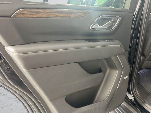 Used 2022 Chevrolet Tahoe Premier AWD/4WD image 11