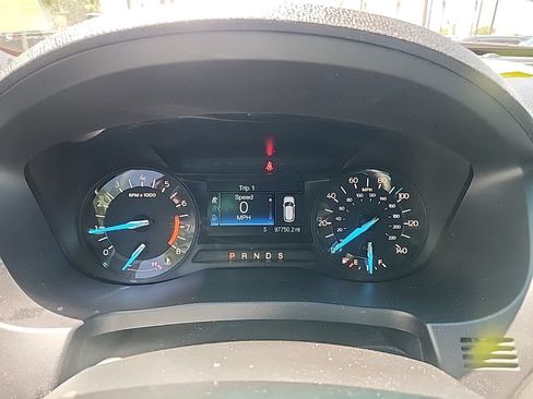 Used 2016 Ford Explorer XLT AWD/4WD image 8