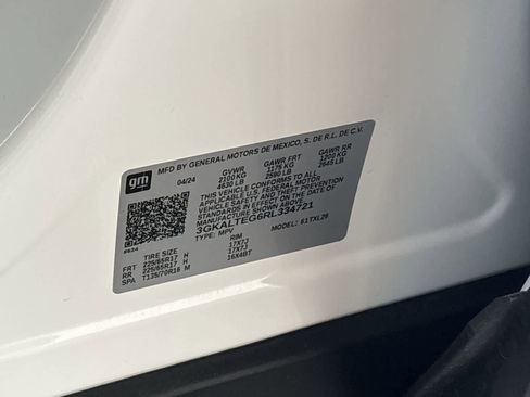 Used 2024 GMC Terrain SLE image 19