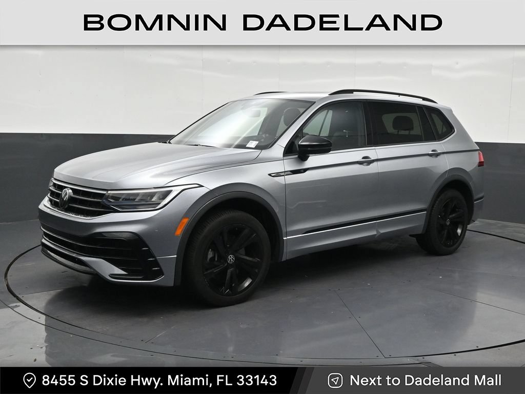 Used 2023 Volkswagen Tiguan SE R-Line FWD image 1