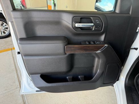 Used 2021 GMC Sierra 1500 SLT image 9