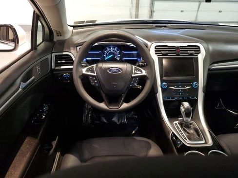 Used 2013 Ford Fusion SE image 14