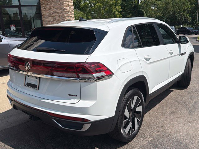 Used 2025 Volkswagen Atlas Cross Sport SE AWD/4WD image 7