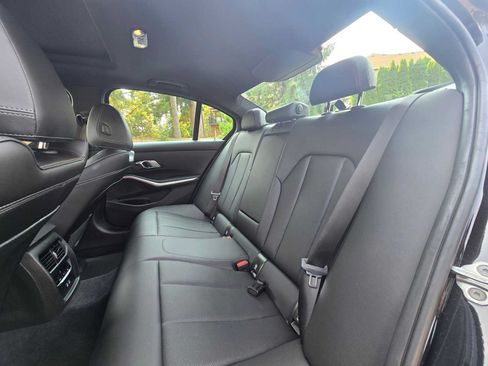 Used 2023 BMW 330i xDrive Sedan w/ Premium Package AWD/4WD image 17