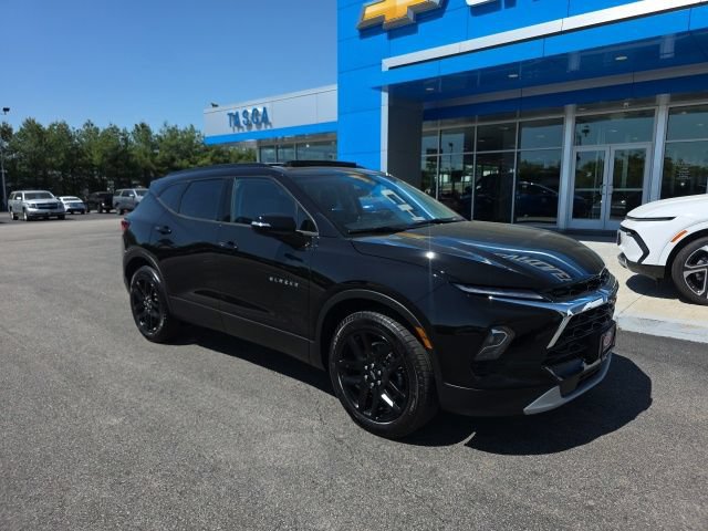New 2026 Chevrolet Blazer LT AWD/4WD image 1