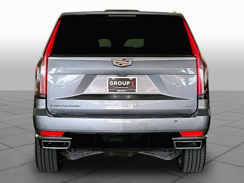 Used 2021 Cadillac Escalade Premium Luxury w/ LPO, Illumination Package RWD image 4