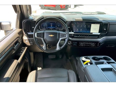 Used 2024 Chevrolet Silverado 3500 LTZ image 5