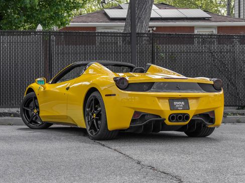 Used 2013 Ferrari 458 Spider RWD image 35