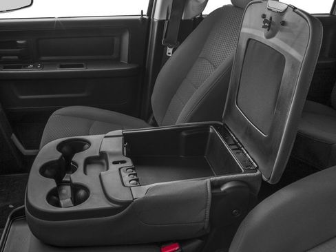 Used 2017 RAM 2500 Tradesman w/ Chrome Appearance Group AWD/4WD image 18