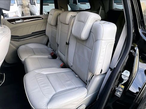 Used 2014 Mercedes-Benz GL 350 BlueTEC 4MATIC image 21