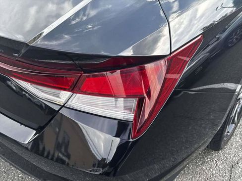 Certified 2023 Hyundai Elantra SEL w/ Convenience Package FWD image 41