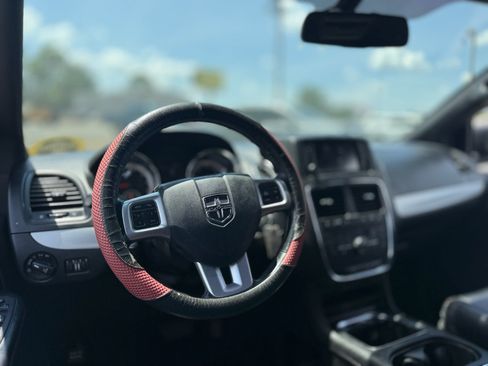 Used 2019 Dodge Grand Caravan GT FWD image 31