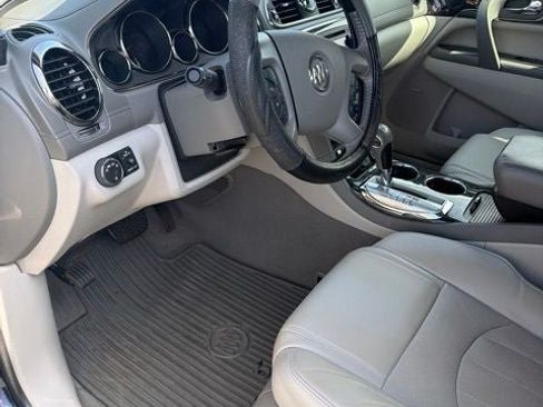 Used 2017 Buick Enclave Leather AWD/4WD image 17