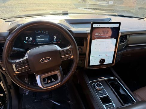 Used 2023 Ford Expedition King Ranch image 13