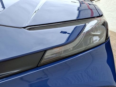 Used 2025 Toyota Camry LE image 9