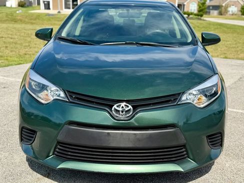 Used 2016 Toyota Corolla LE FWD image 2