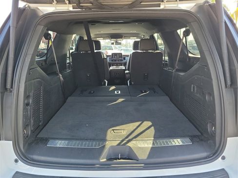 Used 2021 Chevrolet Suburban Z71 image 25