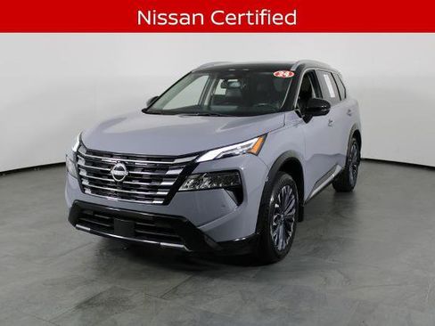Certified 2024 Nissan Rogue Platinum FWD image 2
