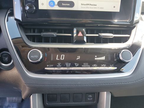 Used 2023 Toyota Corolla Cross LE image 24