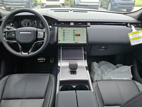 Certified 2026 Land Rover Range Rover Velar Dynamic SE image 13