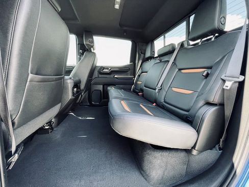 Used 2023 GMC Sierra 1500 AT4 w/ AT4 Premium Package image 26