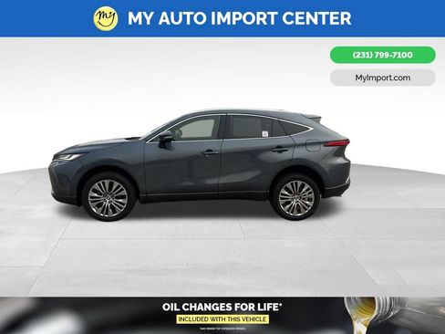 Used 2022 Toyota Venza Limited AWD/4WD image 4