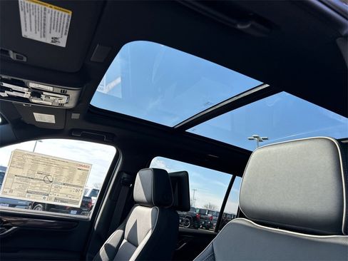 New 2026 GMC Yukon XL Elevation w/ Elevation Premium Package image 29