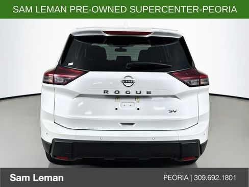 Used 2024 Nissan Rogue SV FWD image 6