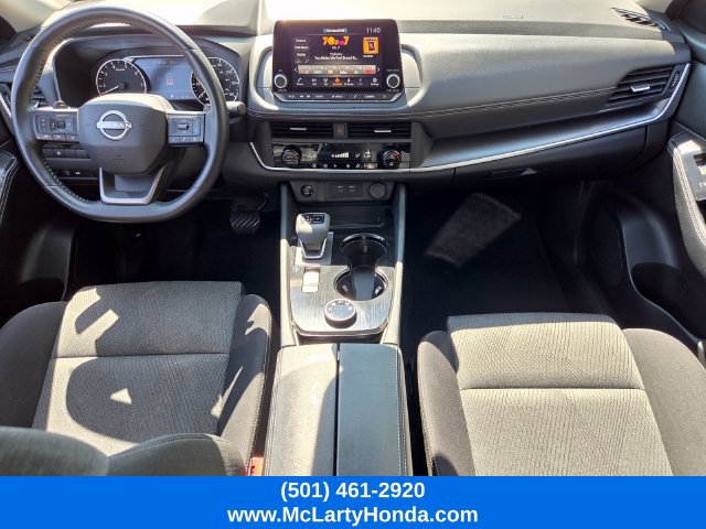 Used 2025 Nissan Rogue SV AWD/4WD image 13