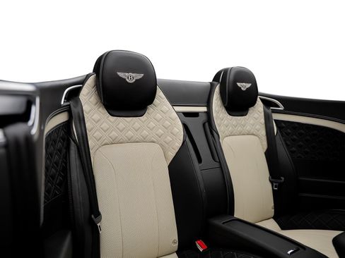 Used 2020 Bentley Continental GT AWD/4WD image 36
