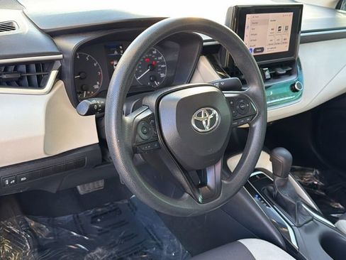 Used 2024 Toyota Corolla LE image 24