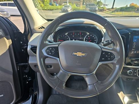 Used 2020 Chevrolet Traverse LT w/ LT Premium Package FWD image 26