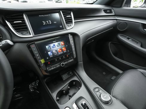 Used 2025 INFINITI QX55 Luxe w/ Cargo Package image 9