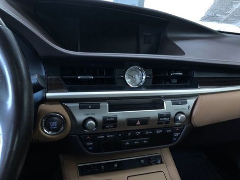 Used 2017 Lexus ES 350 image 27