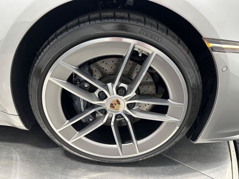 Certified 2025 Porsche 911 Carrera RWD image 14