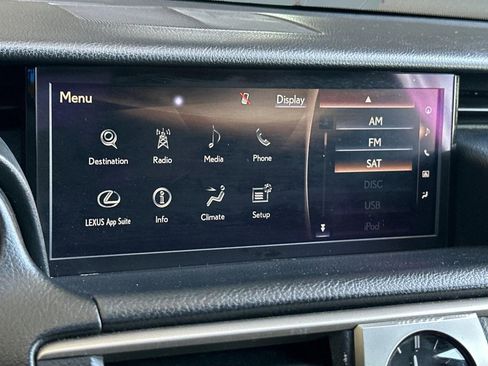 Used 2017 Lexus IS 200t F Sport RWD image 21