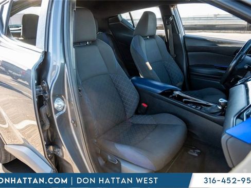 Used 2021 Toyota C-HR XLE image 25