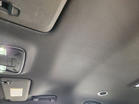 Certified 2023 Chevrolet Traverse LT image 25