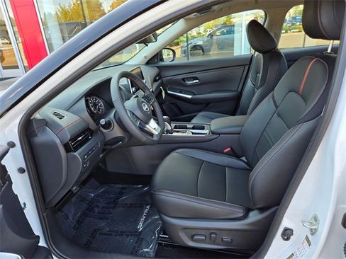 New 2025 Nissan Sentra SR w/ SR Premium Package image 14