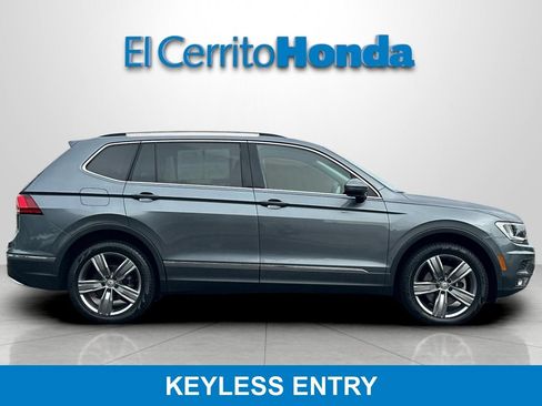 Used 2021 Volkswagen Tiguan SEL w/ 3rd Row Seat Package AWD/4WD image 2