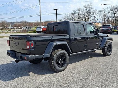 Used 2022 Jeep Gladiator Willys image 10