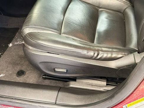 Used 2012 Chevrolet Cruze LT image 17