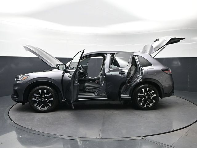 Certified 2026 Honda HR-V EX-L image 33