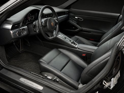 Used 2014 Porsche 911 Carrera image 3