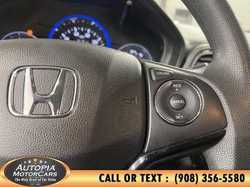 Used 2021 Honda HR-V LX image 22