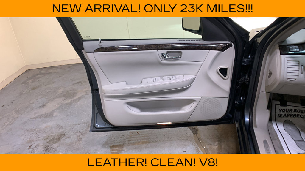 Used 2011 Cadillac DTS FWD image 24