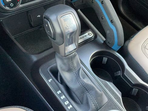 Used 2024 Ford Bronco Wildtrak AWD/4WD image 15