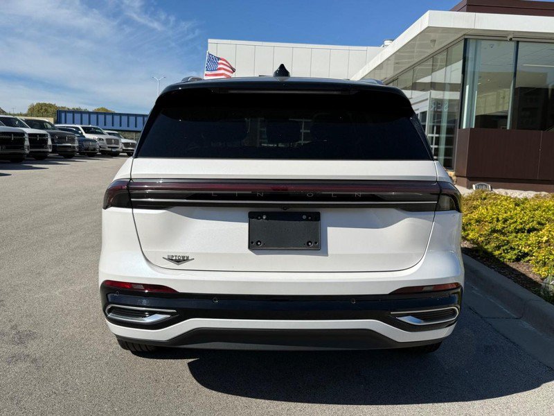Certified 2024 Lincoln Nautilus Reserve w/ Equipment Group 202A AWD/4WD image 5