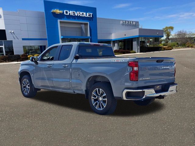 Used 2024 Chevrolet Silverado 1500 LT AWD/4WD image 25