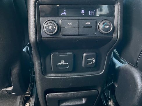 Used 2019 GMC Acadia SLT image 16